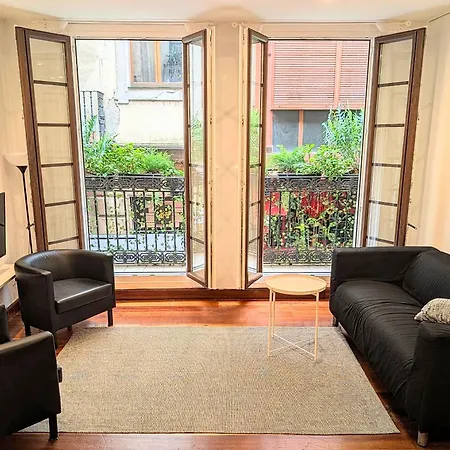 Siete Calles / Art Apartamento