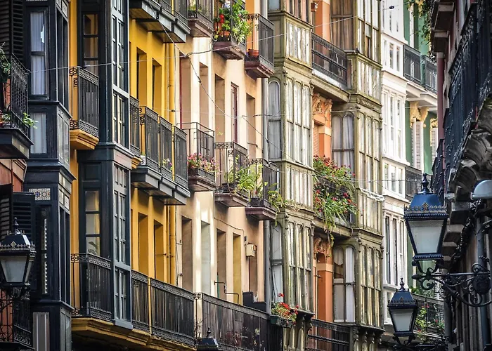 Apartment Siete Calles / Art *