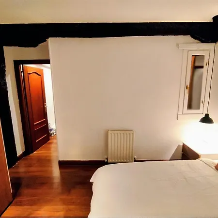 Siete Calles / Art Apartman *