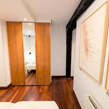Siete Calles / Art Apartamento *